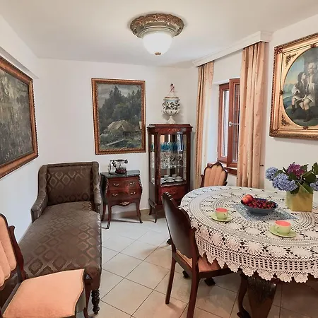 Apartment Renaissance Old Town Budva